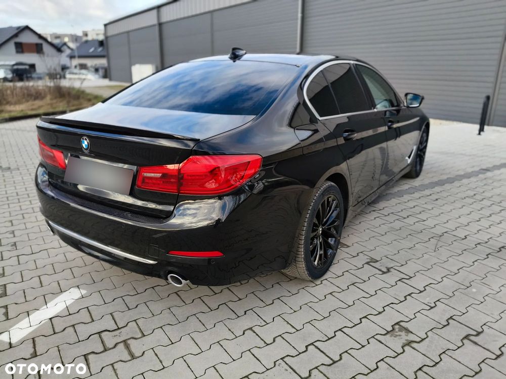 BMW Seria 5 520d xDrive Luxury Line sport - 9