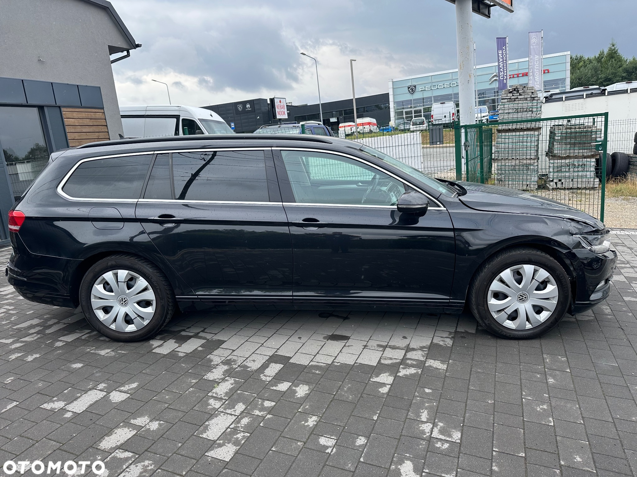 Volkswagen Passat 2.0 TDI SCR Comfortline - 13