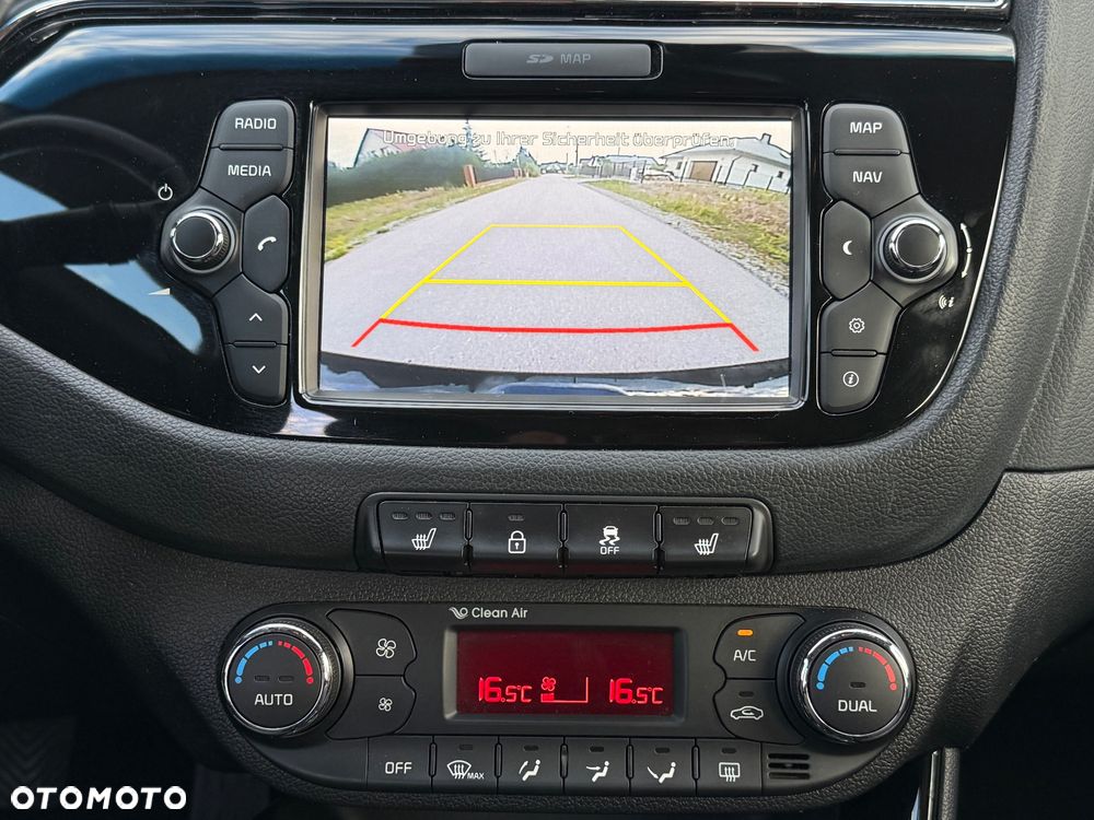 Kia Ceed 1.6 CRDi 136 ISG UEFA EURO 2016 - 24