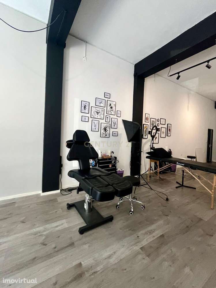 Loja para Arrendamento – Zona de Grande Visibilidade no Porto - Grande imagem: 4/14