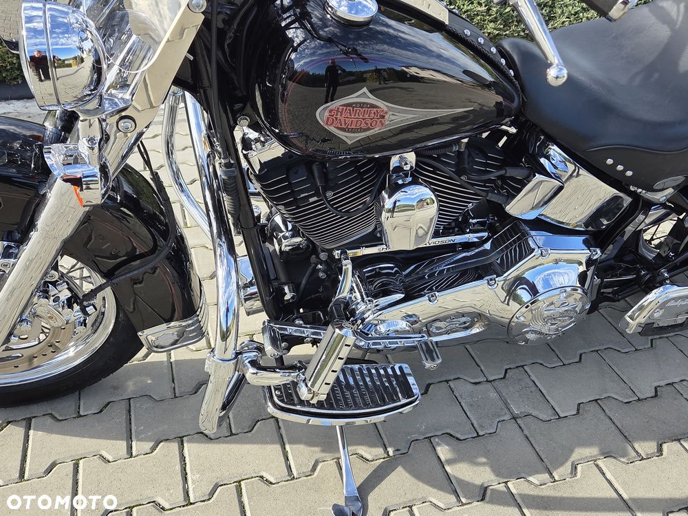Harley-Davidson Softail Heritage Classic - 27