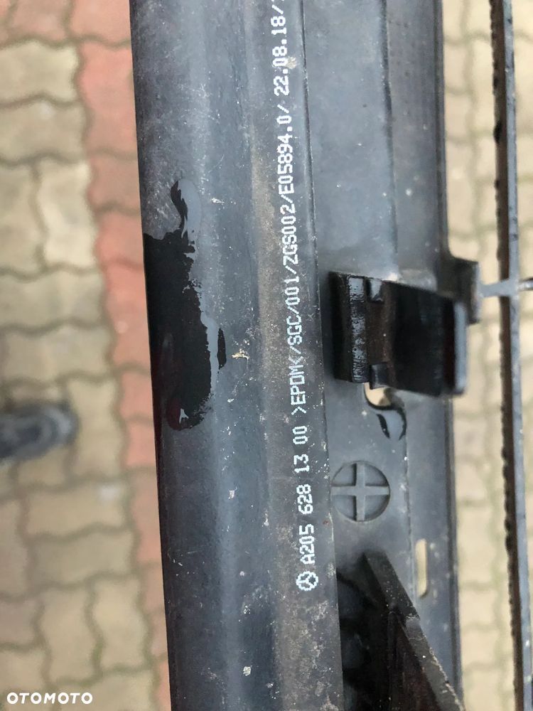 Atrapa grill Mercedes C klasa W205 elegance - 3