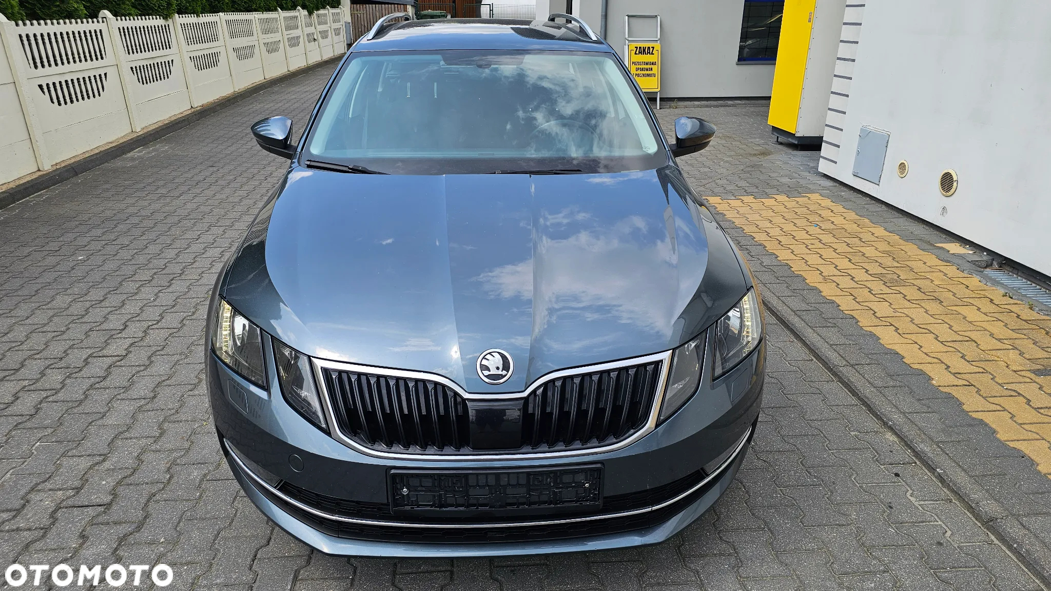 Skoda Octavia 1.6 TDI Ambition DSG - 2