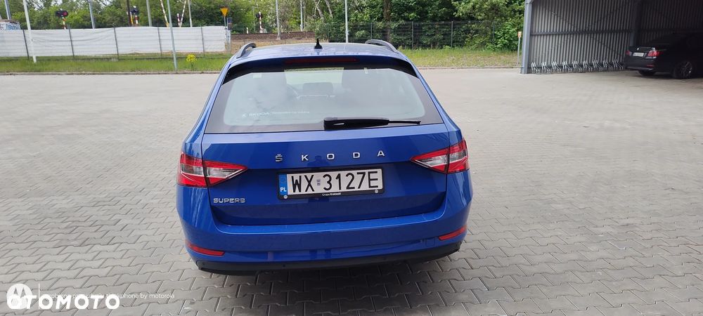Skoda Superb 2.0 TDI SCR Active - 9