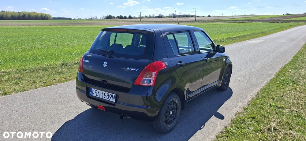 Suzuki Swift - 5
