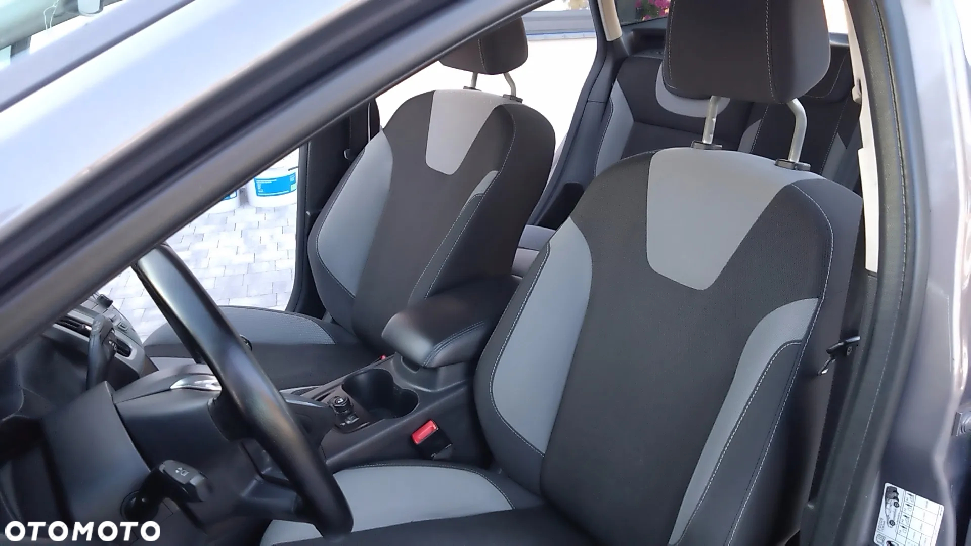 Ford Focus - 9