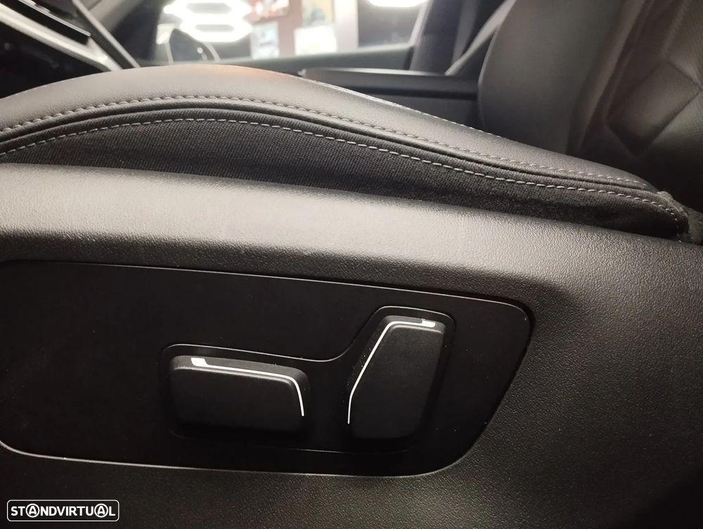 BMW 520 d Pack Desportivo M - 19