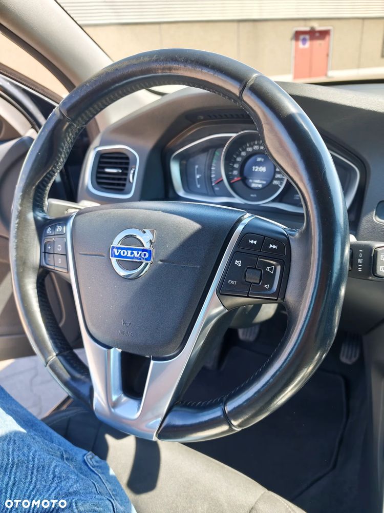 Volvo V60 D4 Drive-E Momentum - 20