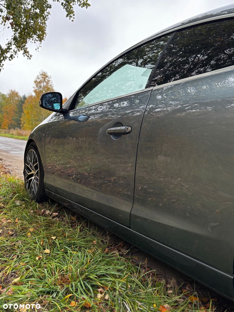 Renault Laguna 2.0 dCi GT - 8