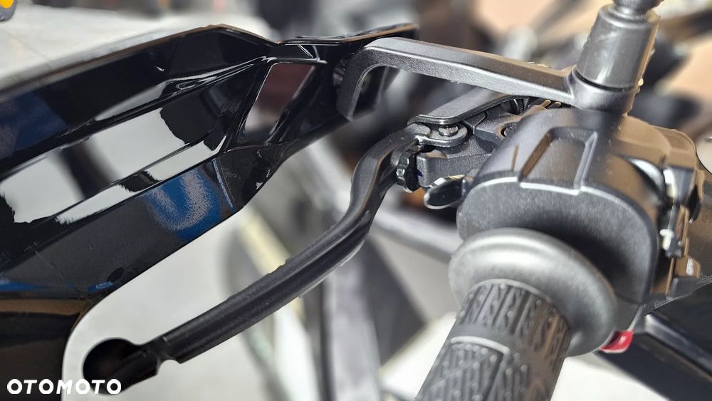 CFMoto 450MT - 18