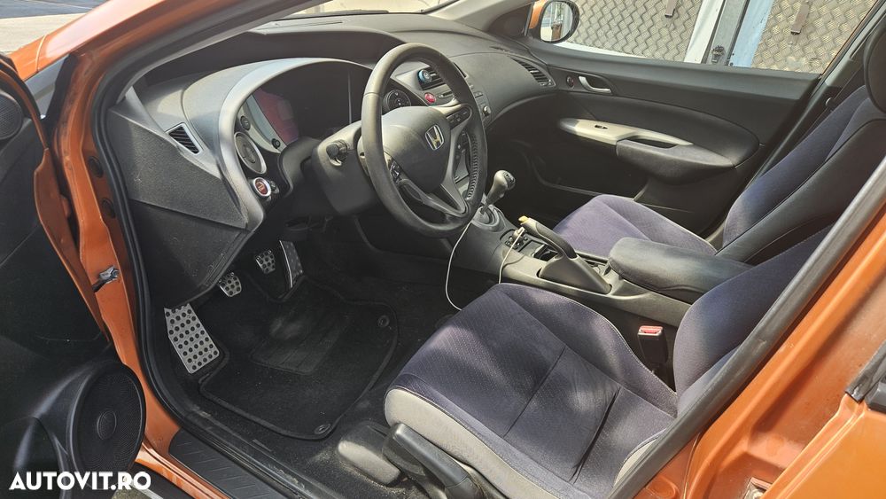 Honda Civic 1.8 Executive - 6