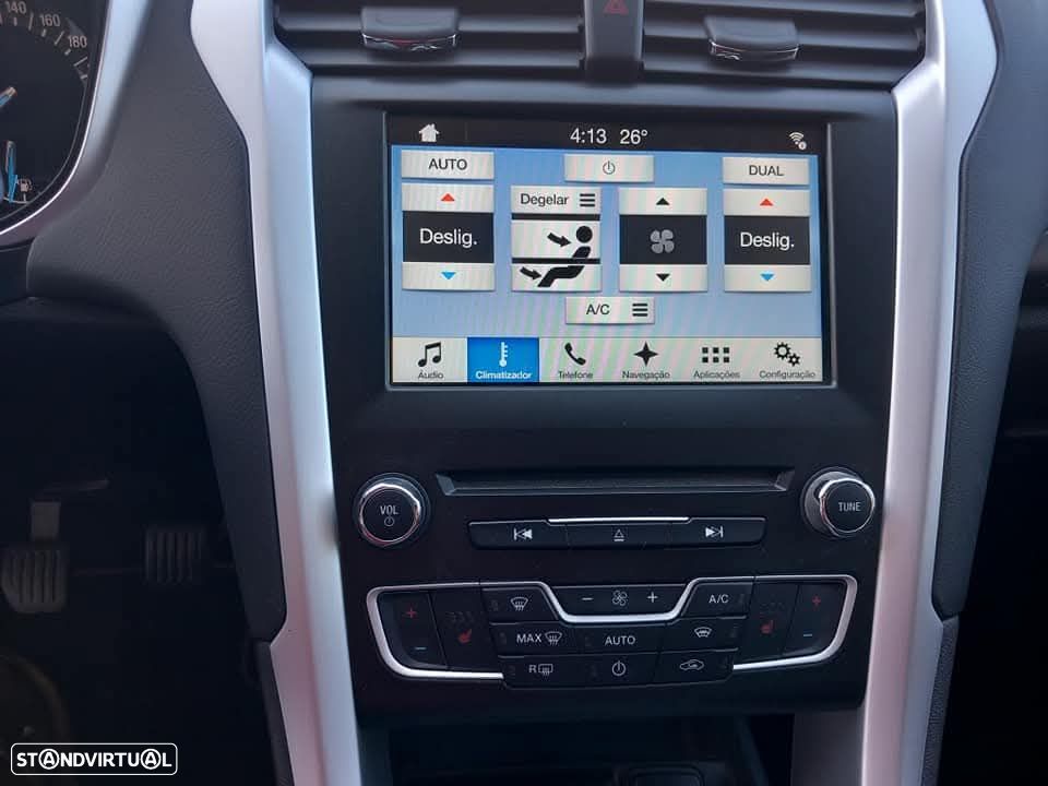 Ford Mondeo SW 1.5 TDCi Titanium - 11