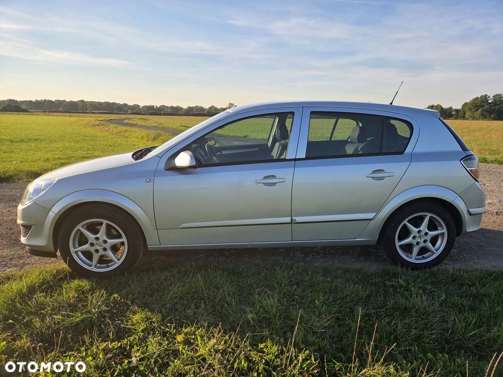 Opel Astra - 2