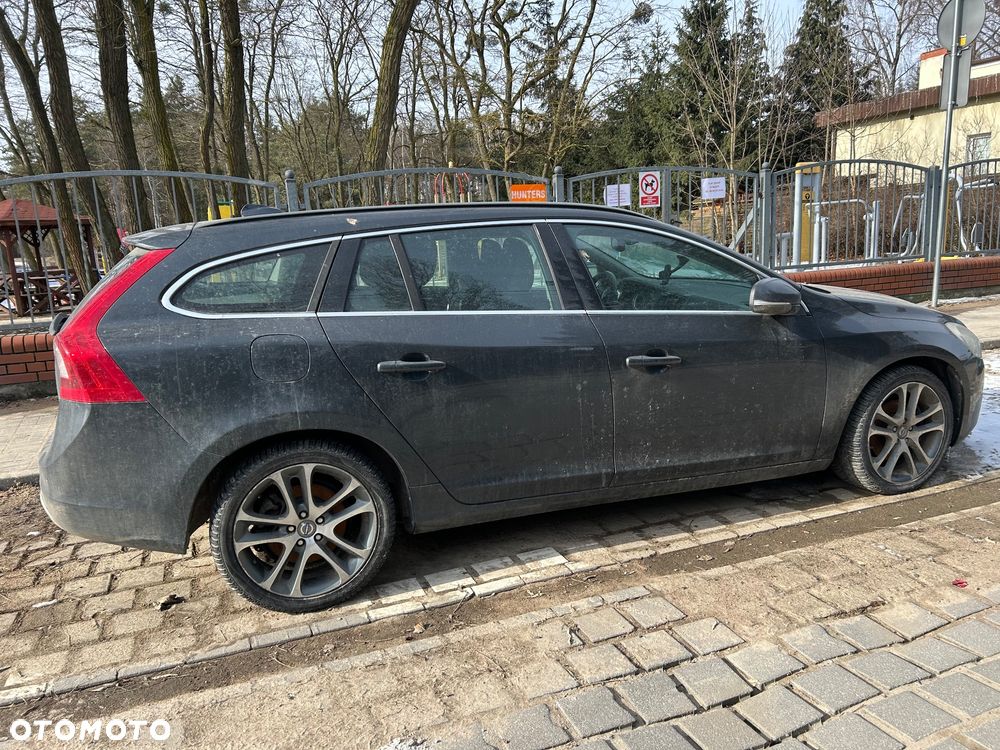 Volvo V60 D3 Momentum - 5