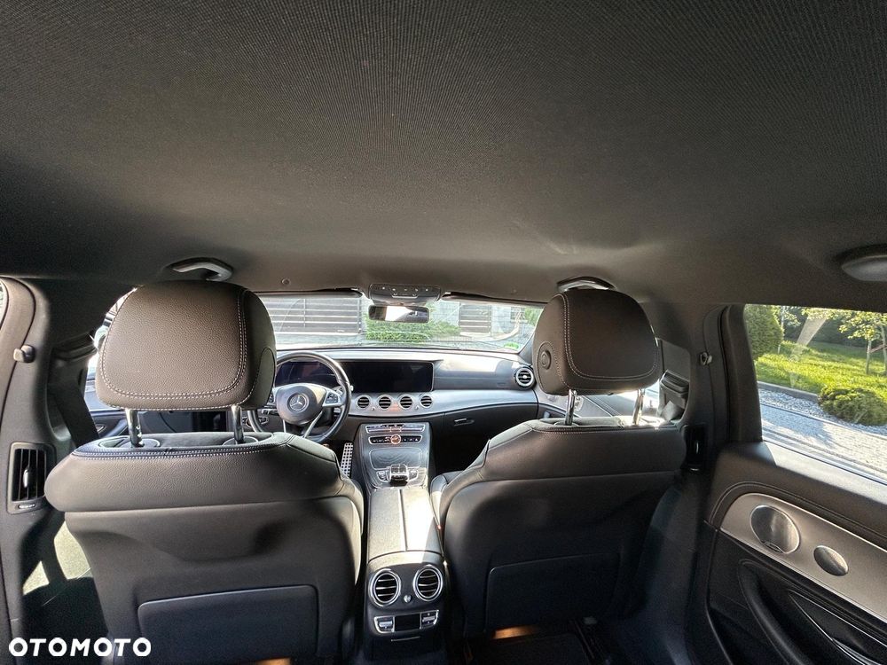 Mercedes-Benz Klasa E 220 d 4-Matic 9G-TRONIC - 12