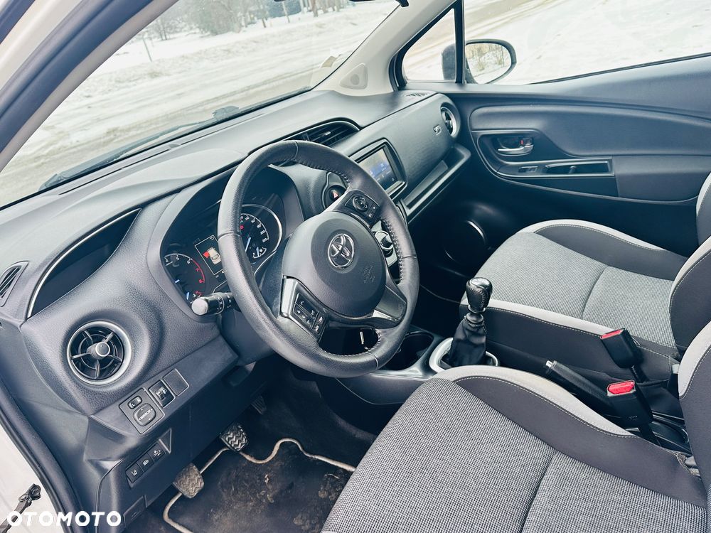 Toyota Yaris 1.5 20th Anniversary - 28