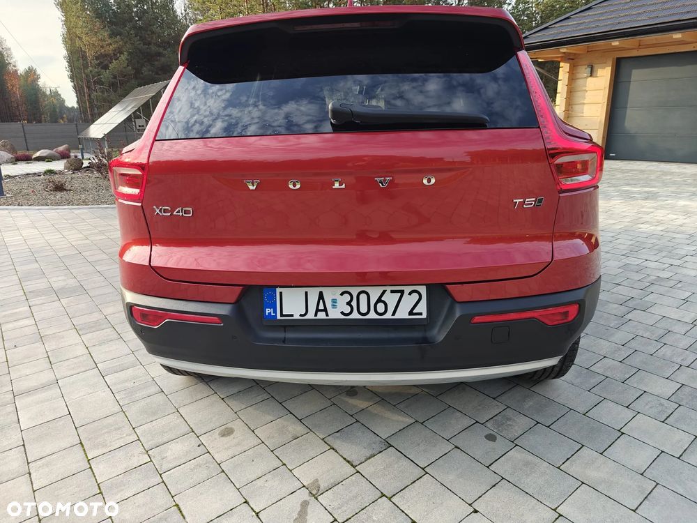 Volvo XC 40 T5 AWD Momentum - 5
