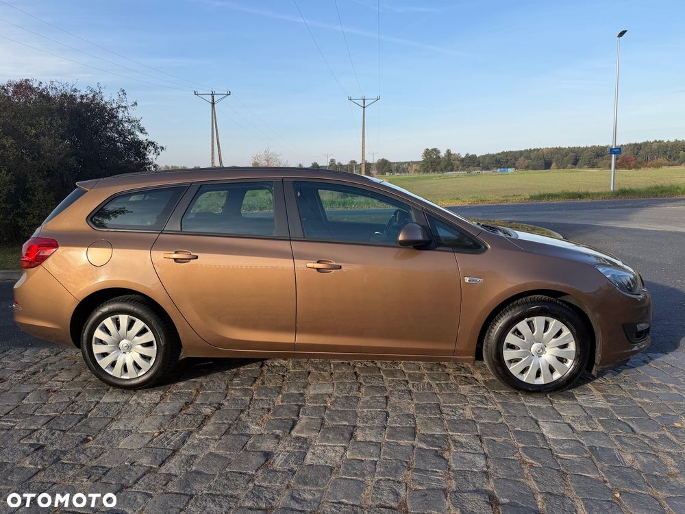 Opel Astra 2014 photo 4