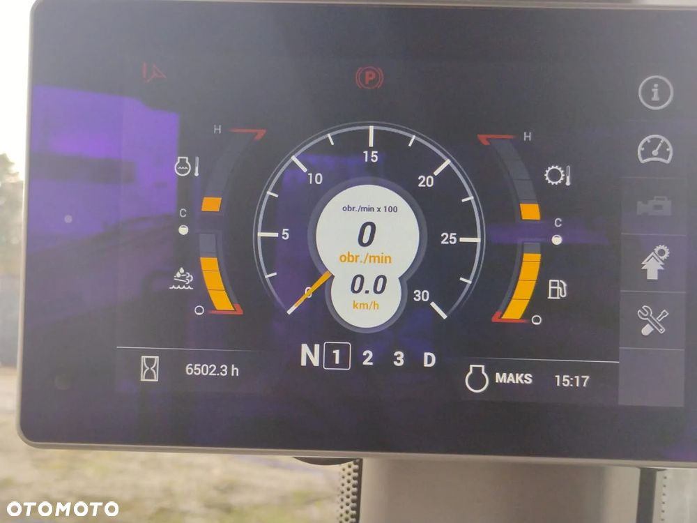 Case CASE 821G Stage V - 5