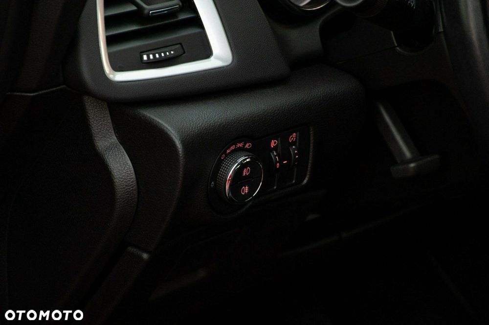 Opel Astra 1.4 T Active EU6 - 38