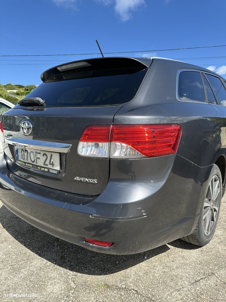 Toyota Avensis SD 2.0 D-4D Comfort - 6