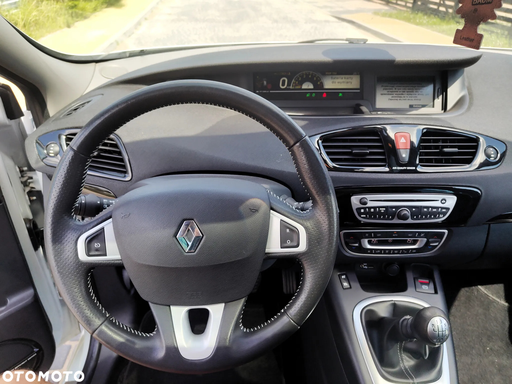 Renault Scenic TCe 130 Bose Edition - 28