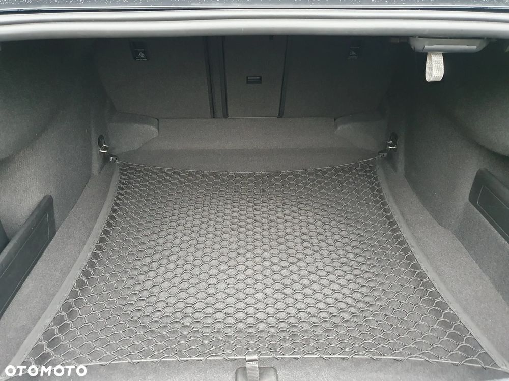 Volkswagen Passat 2.0 TSI Elegance DSG - 14