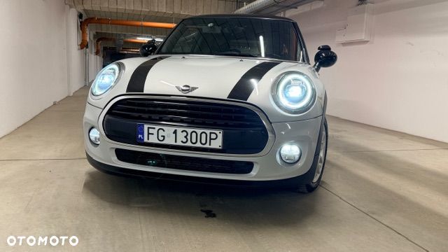 MINI Cooper Standard - 10