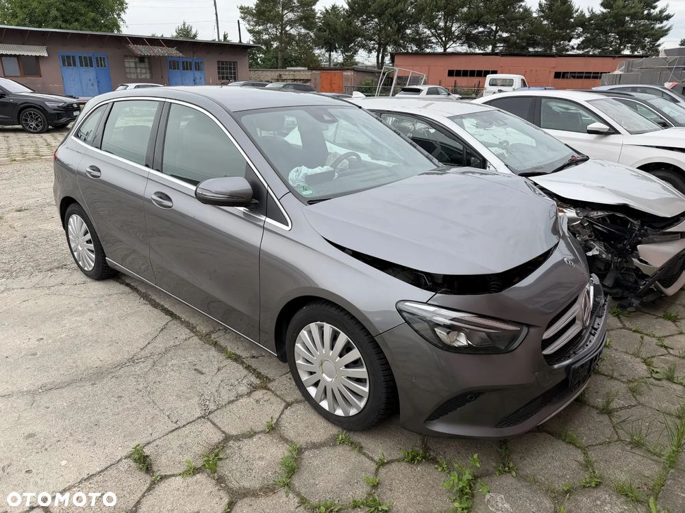Mercedes-Benz Klasa B 220 4Matic 7G-DCT AMG Line - 17
