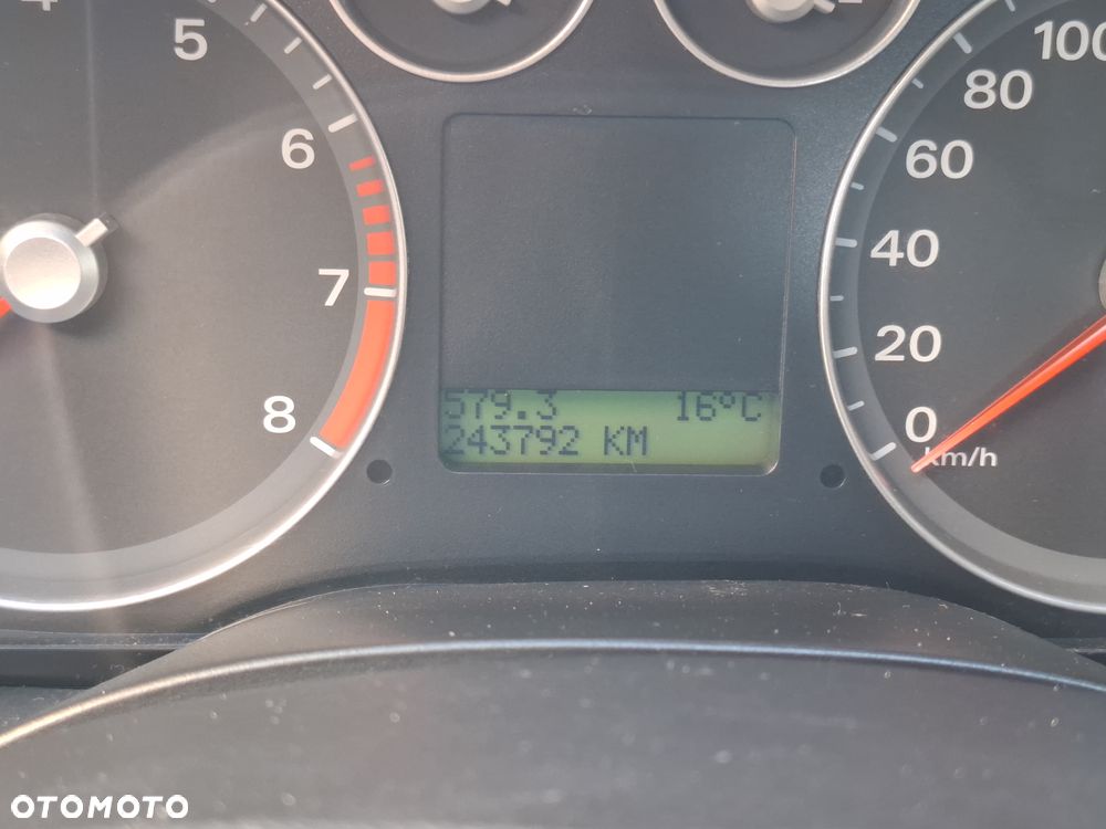 Ford Focus 2.0 16V Titanium - 17