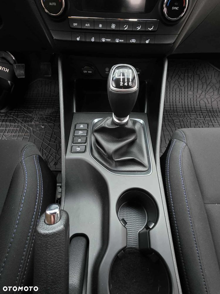 Hyundai Tucson 1.6 GDI BlueDrive GO 2WD - 17