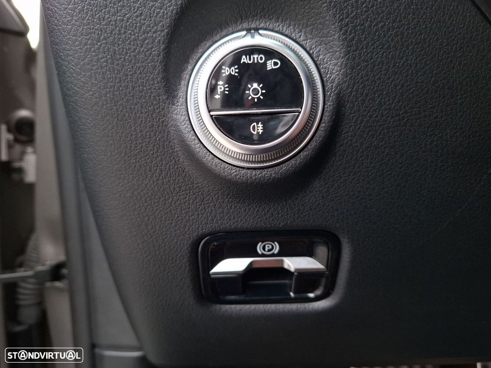 Mercedes-Benz C 300 de AMG Line - 20