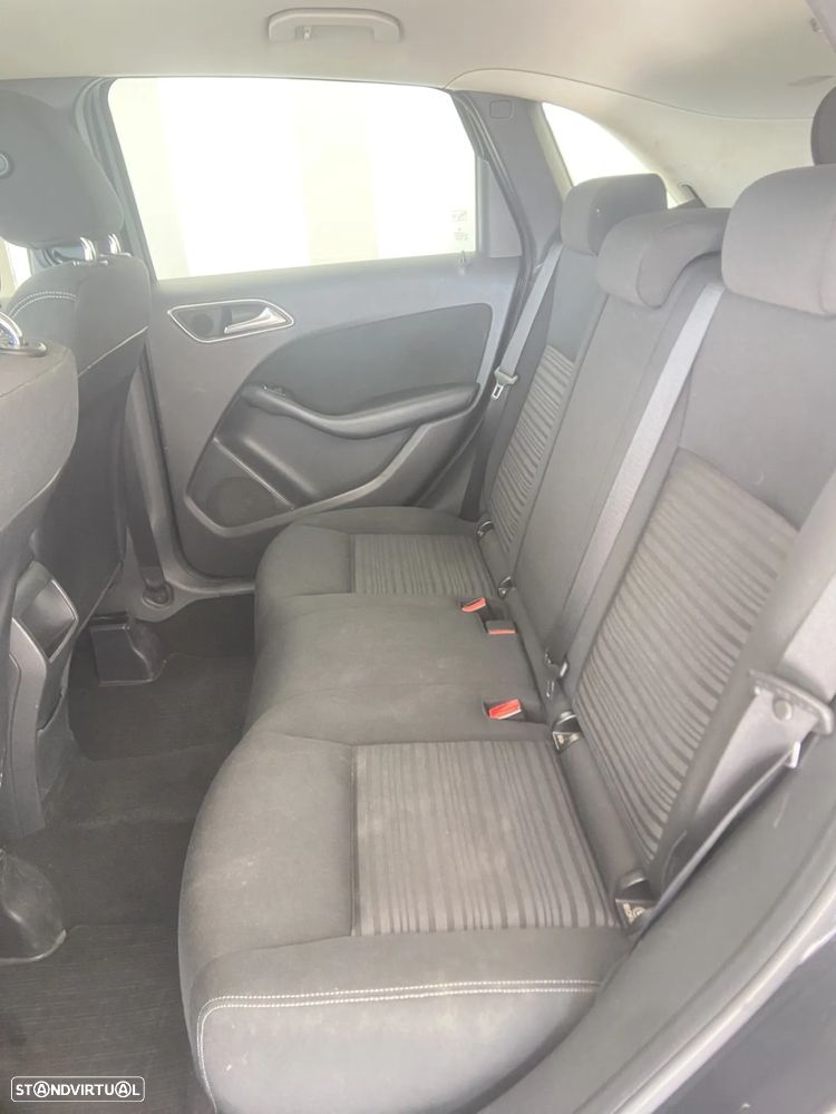Mercedes-Benz B 180 CDI BlueEFFICIENCY 114g - 10