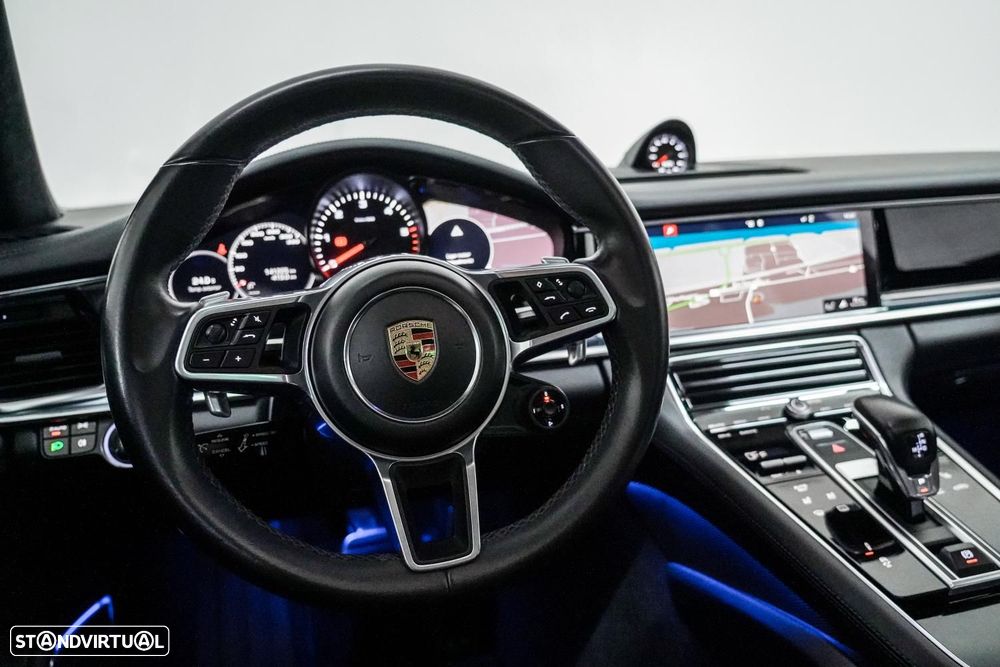 Porsche Panamera 4 S - 8