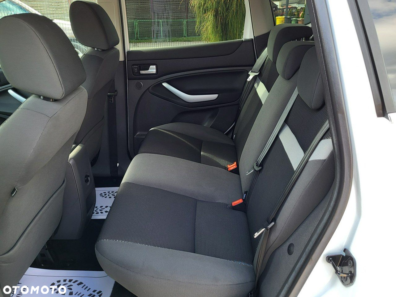 Ford Kuga - 7