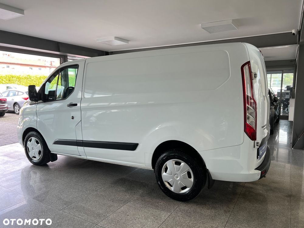 Ford Transit Custom - 11