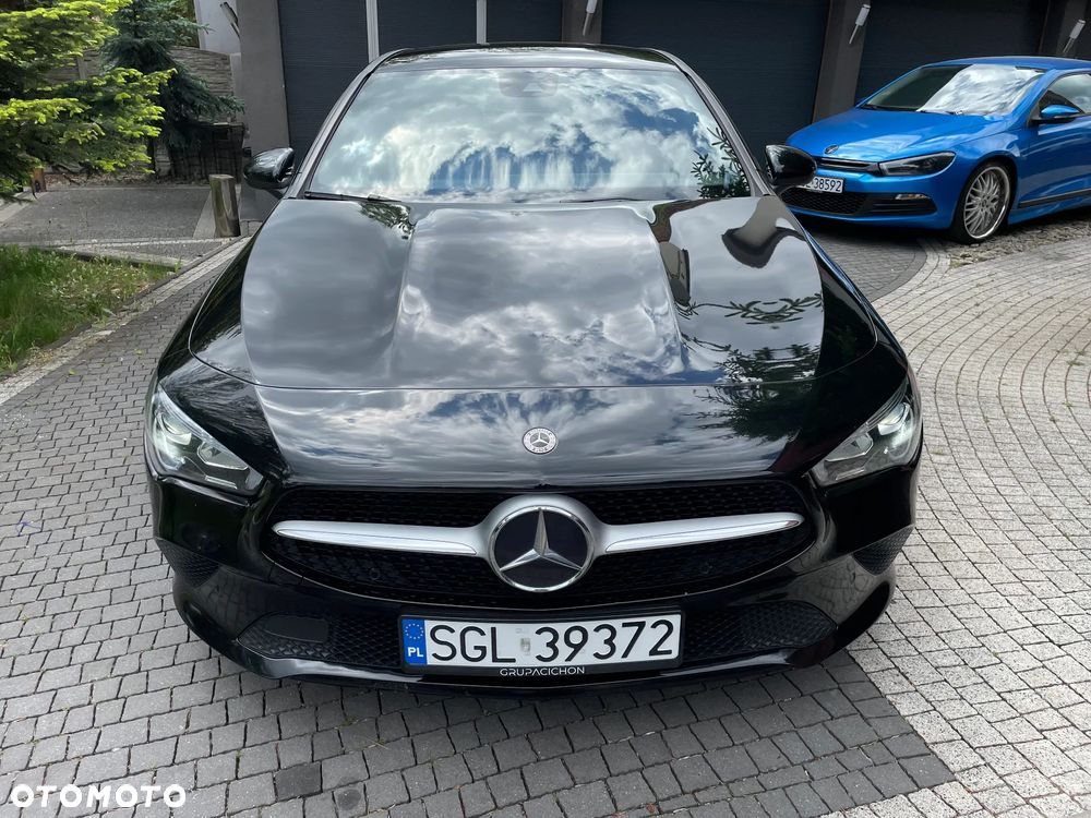 Mercedes-Benz CLA 180 AMG Line - 4