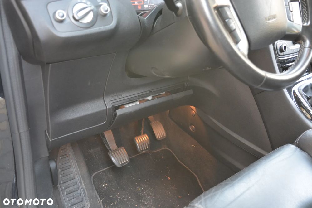 Ford Galaxy - 18