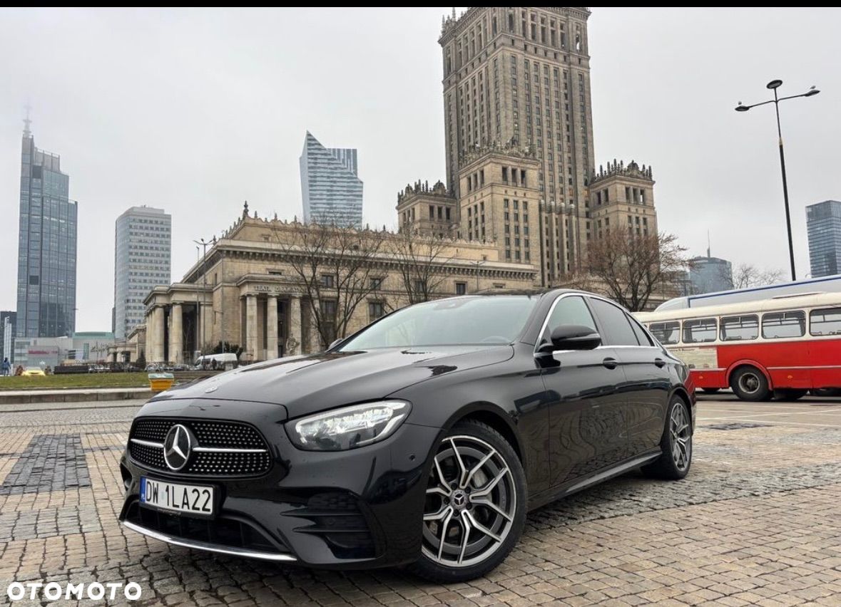 Mercedes-Benz Klasa E 200 4-Matic AMG - 1