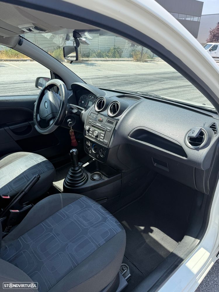 Ford Fiesta 1.4 TDCI Connection - 10