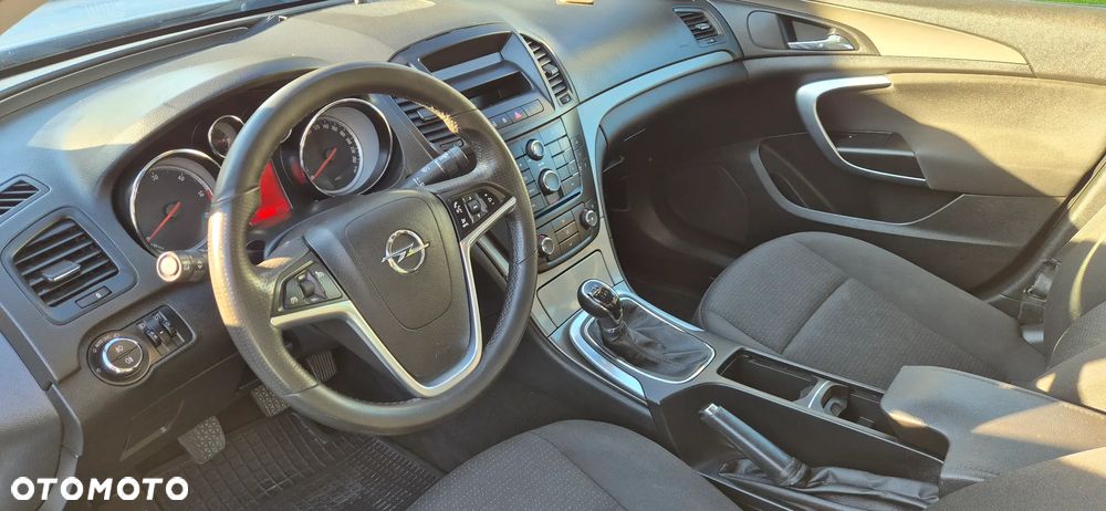 Opel Insignia 2.0 CDTI - 13