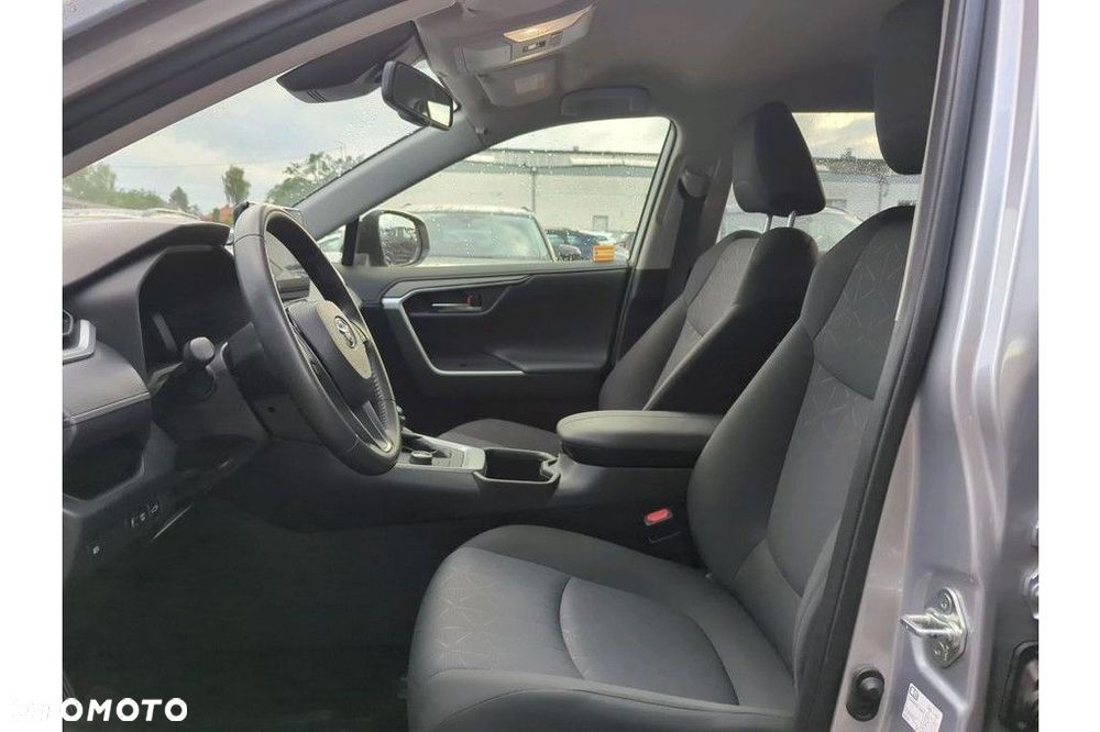 Toyota RAV4 - 5