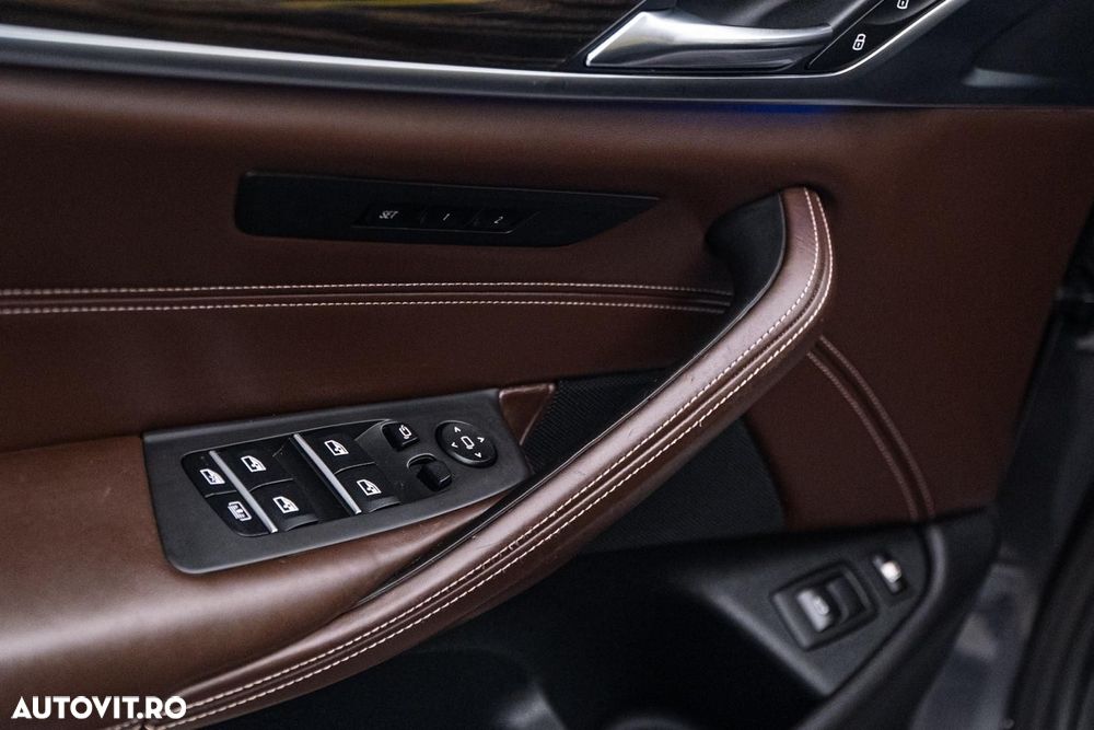 BMW Seria 5 530e iPerformance Aut. Luxury Line - 30