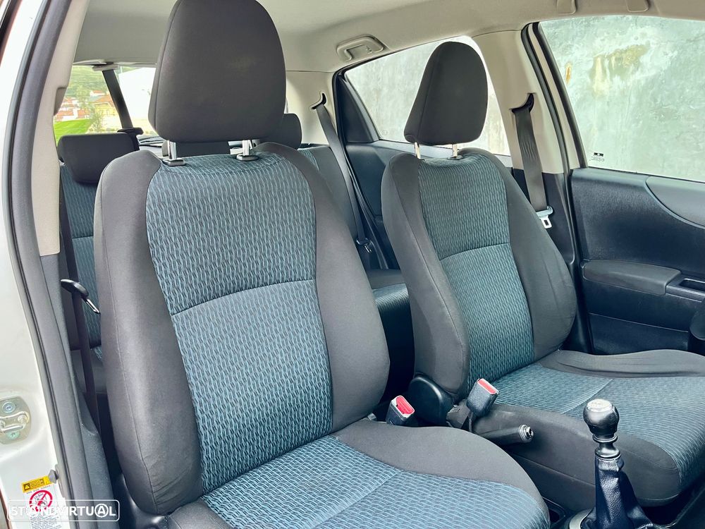 Toyota Yaris 1.4 D-4D ACtive+AC - 27