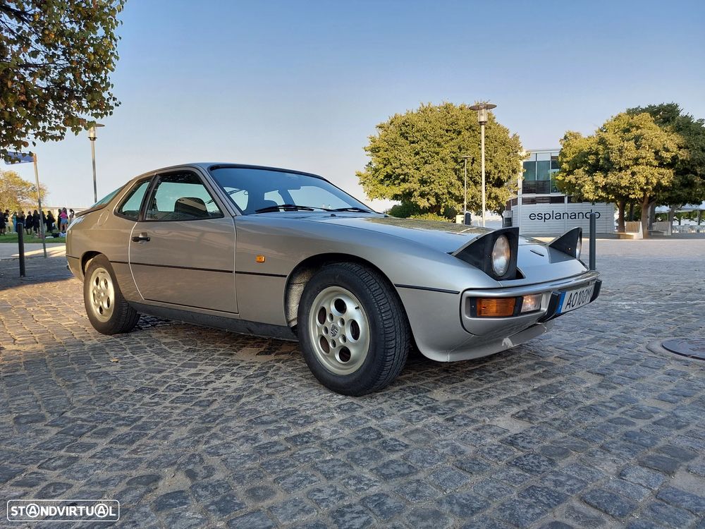 Porsche 924 - 12