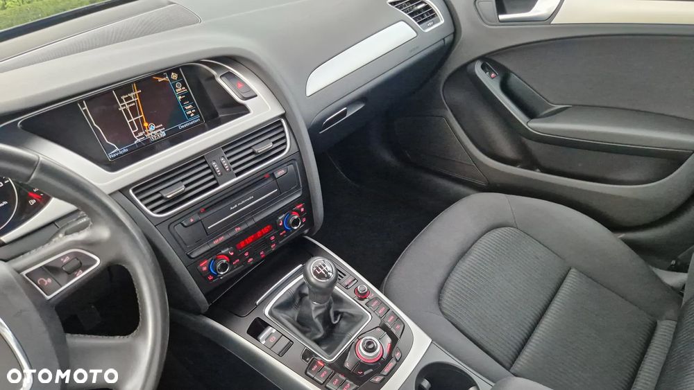 Audi A4 Avant 2.0 TDI e DPF S line Sportpaket - 10