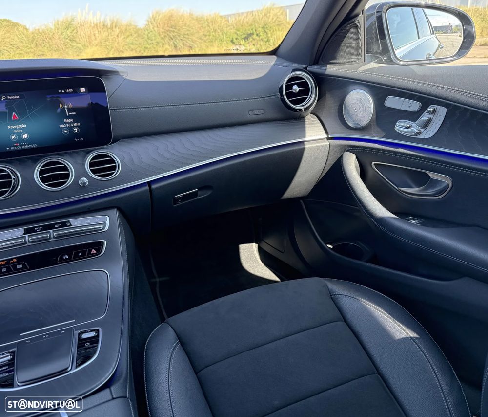 Mercedes-Benz E 300 de AMG Line - 26