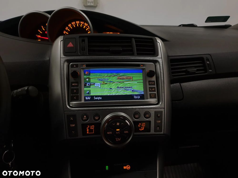 Toyota Verso 2.0 D-4D Premium - 14