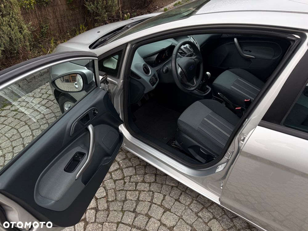 Ford Fiesta 1.25 Viva - 21