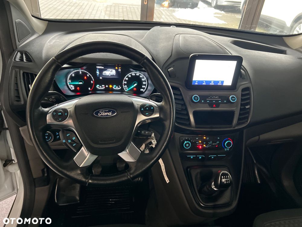 Ford Transit Connect - 34